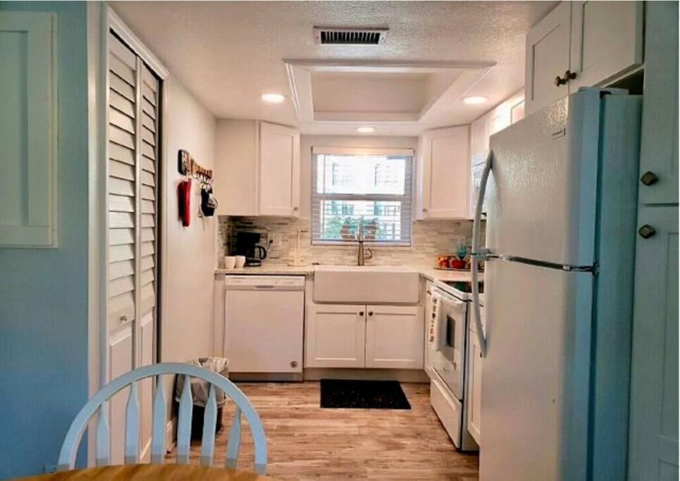 Condo By The Sea! Cocoa Beach Exterior photo