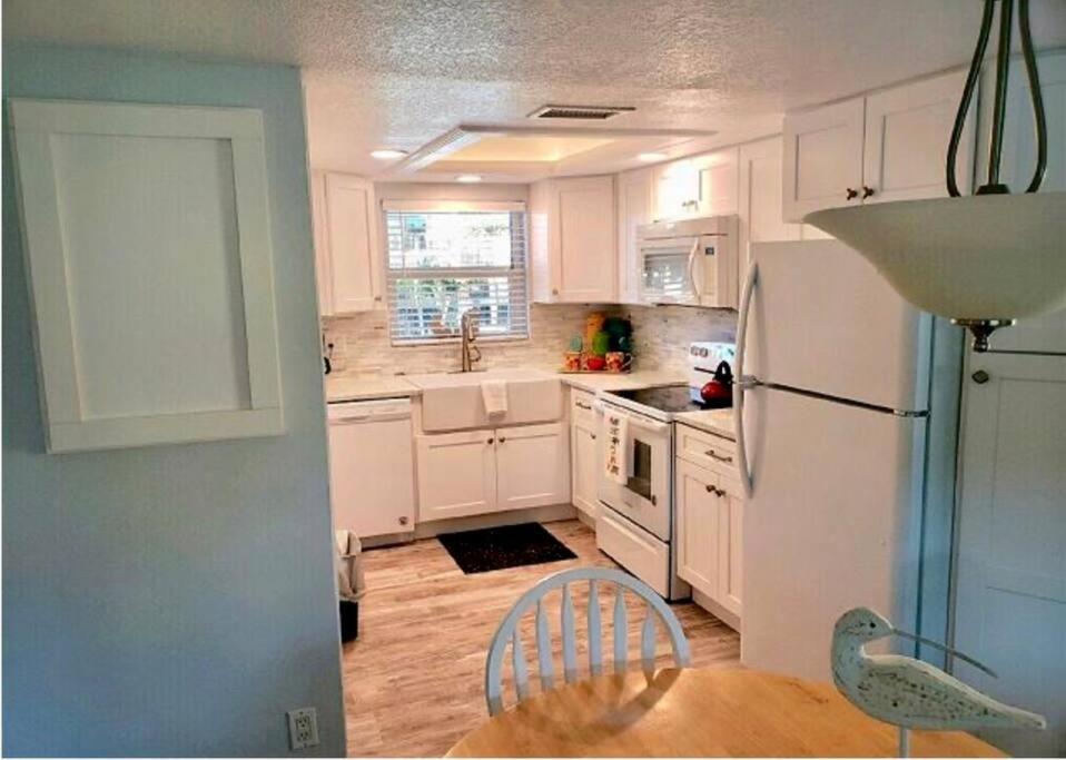 Condo By The Sea! Cocoa Beach Exterior photo