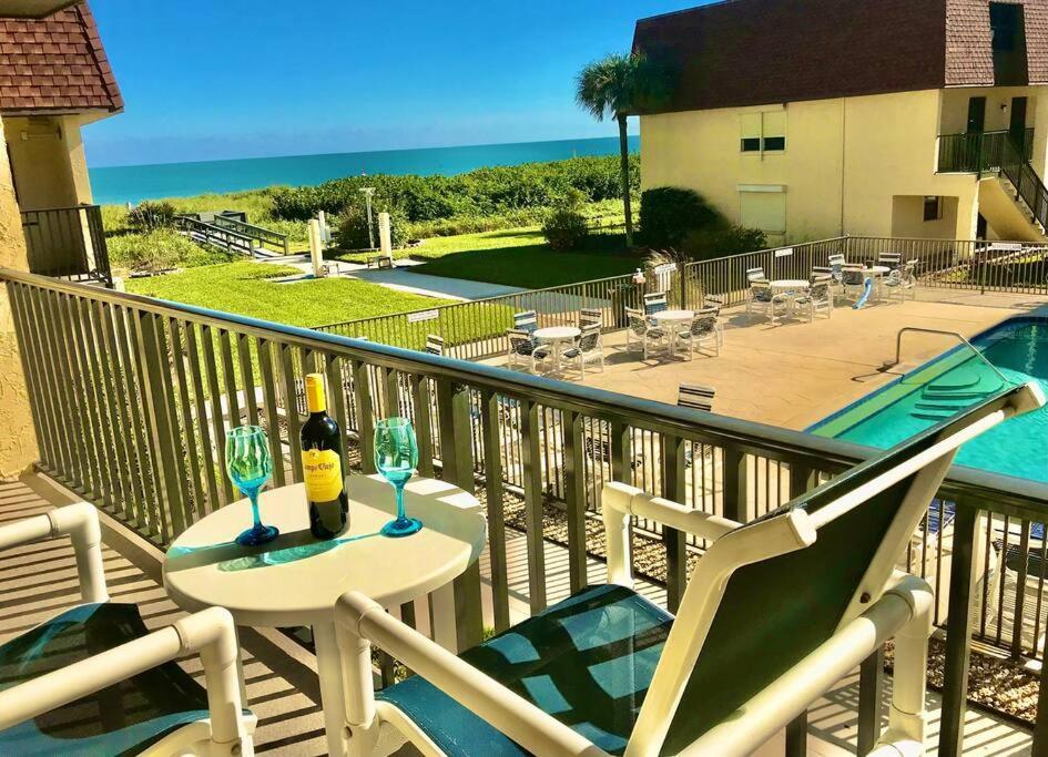 Condo By The Sea! Cocoa Beach Exterior photo